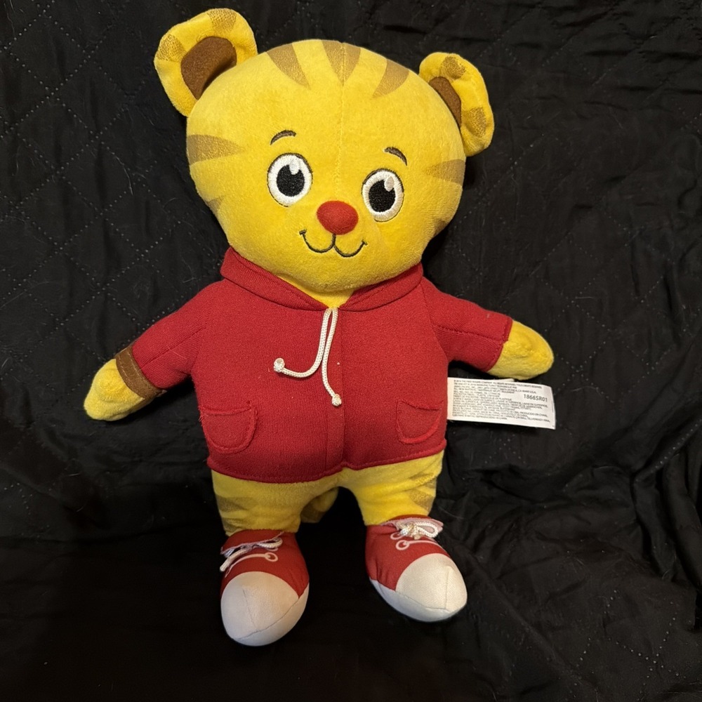 LARGE Daniel Tiger Neighborhood Talking Singing‎ Plush Fred Rogers 12" PBS 2018